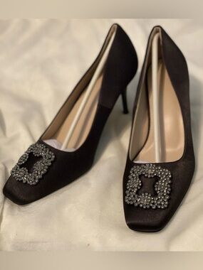 Black Satin Crystal Buckle Pumps Women’s Size 9.5 NIB